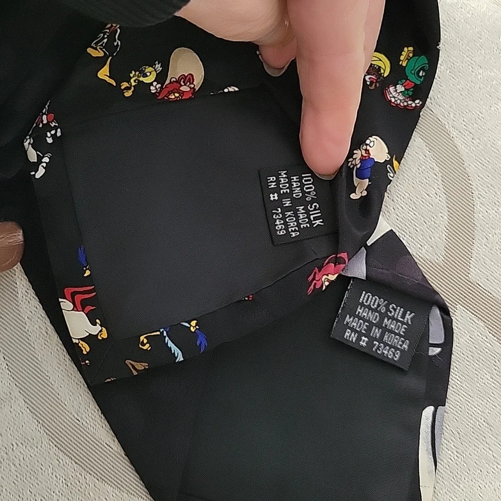 2 Looney Tunes Ties